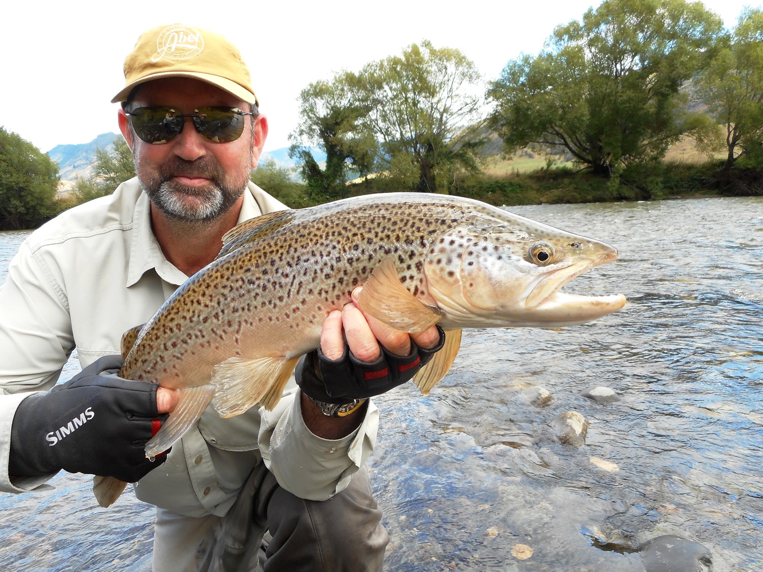 fly_fishing_dry_fly_NZ, Owen River Lodge, South Island, New Zealand
